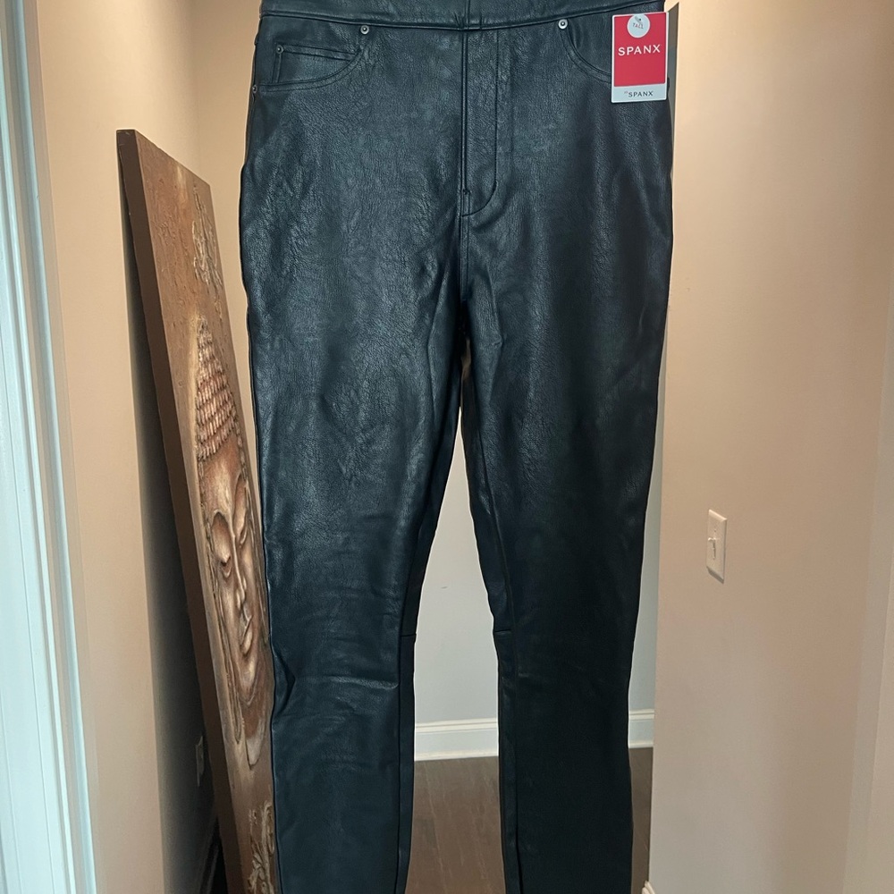 SPANX Black Women's Faux leather skinny jeans/leggings/pants NWT
